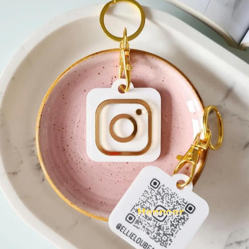 NFC INSTAGRAM KEYCHAIN